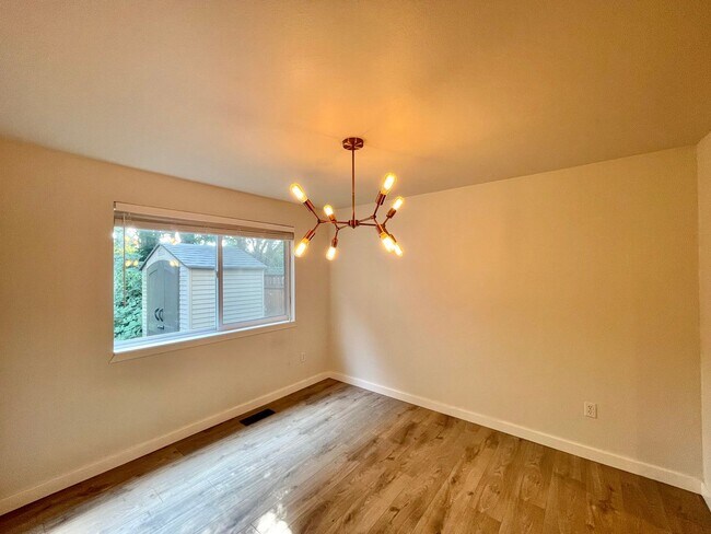 Building Photo - Great Home for rent