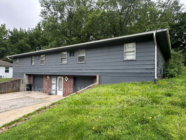 Building Photo - 3028 N 71 St