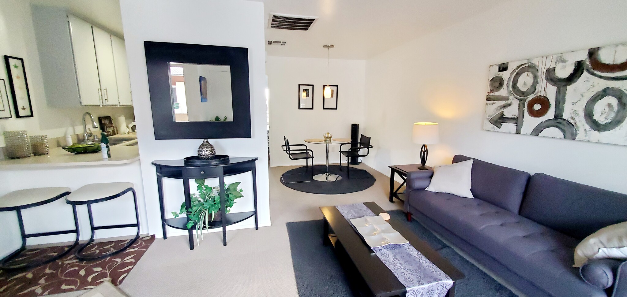 Building Photo - 470 S Calle Encilia