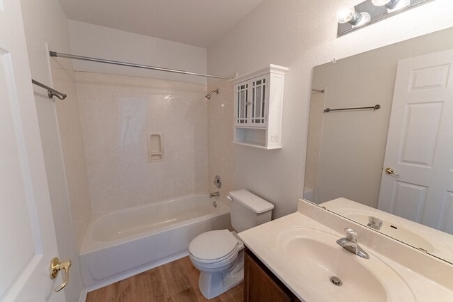 Building Photo - 1225 Anise Dr