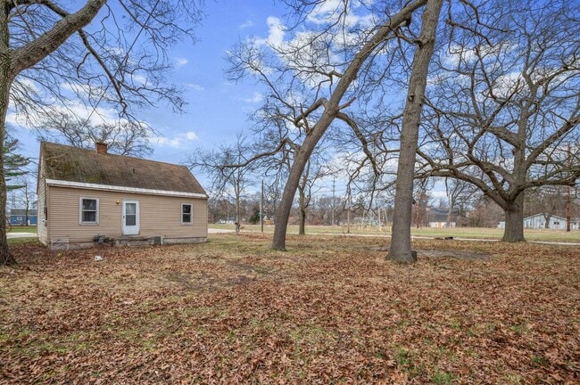 Building Photo - 2016 Reynolds St