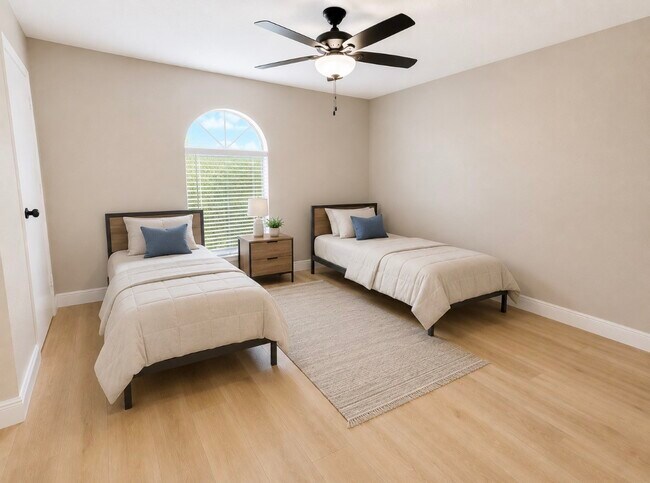 Building Photo - 2806 Spa Dr