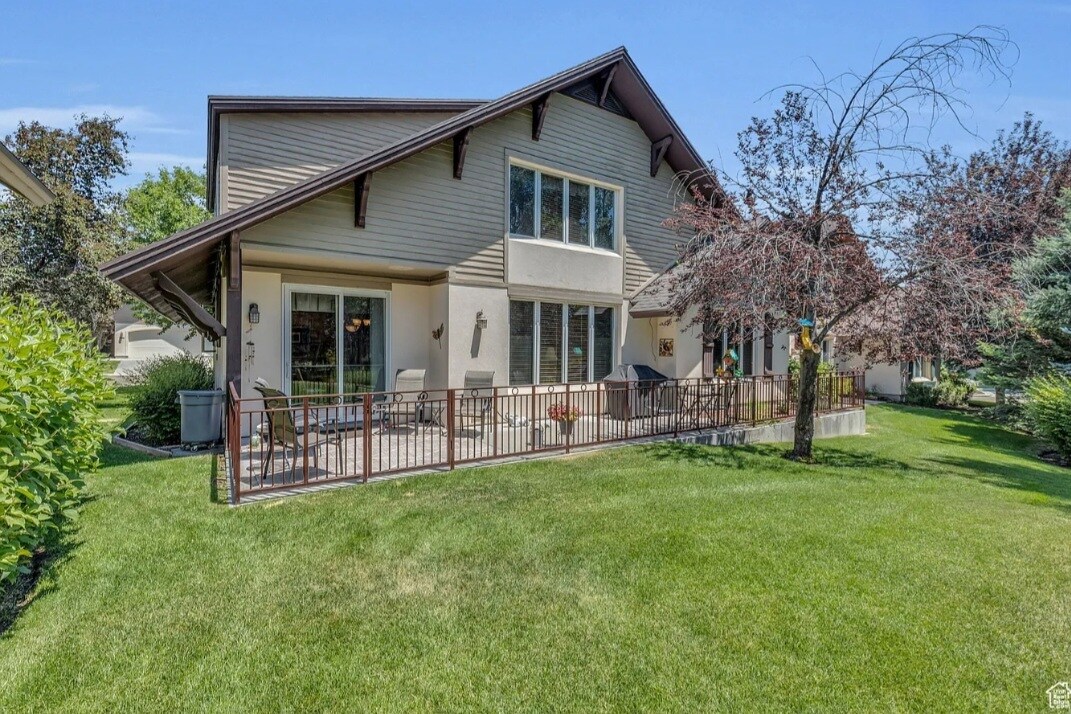Building Photo - 77 W Village Ct