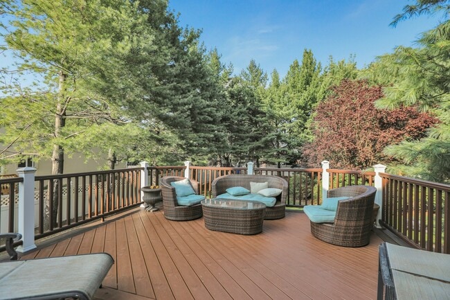 Building Photo - 357 Tom Hunter Rd