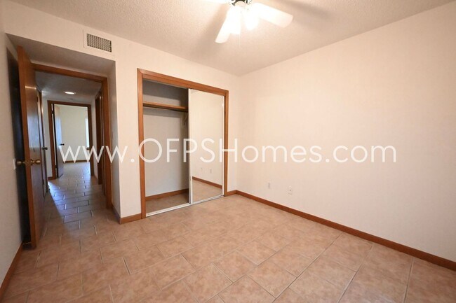 Building Photo - Ranch Style Home in Niceville