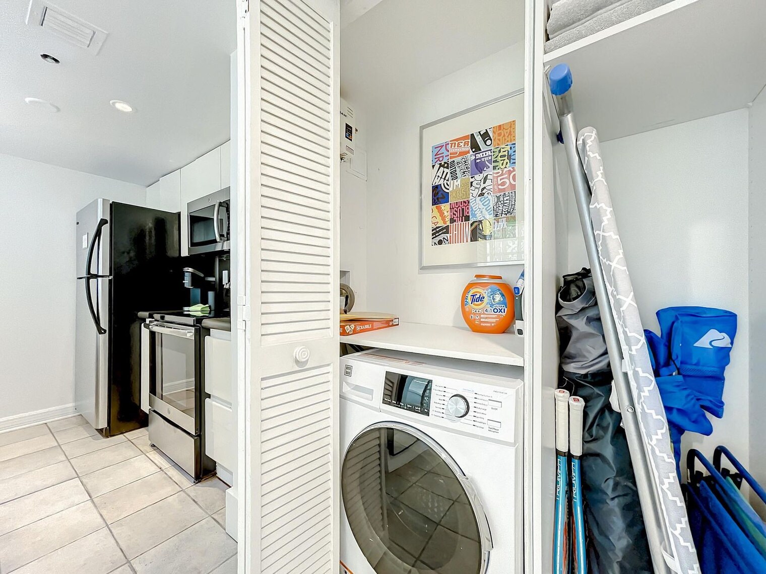 Building Photo - 825 Jimmy Buffett Mem Hwy