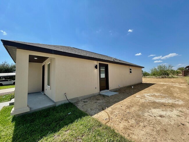 Building Photo - 1628 Bilbao Drive