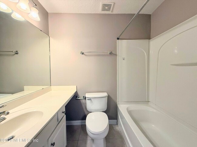 Building Photo - 8128 Summerside Cir
