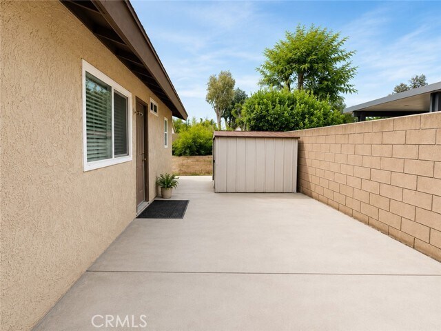 Building Photo - 118 Corta Cresta Dr