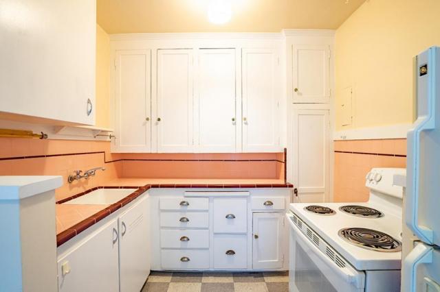 Building Photo - 2 bedroom in Seattle WA 98112