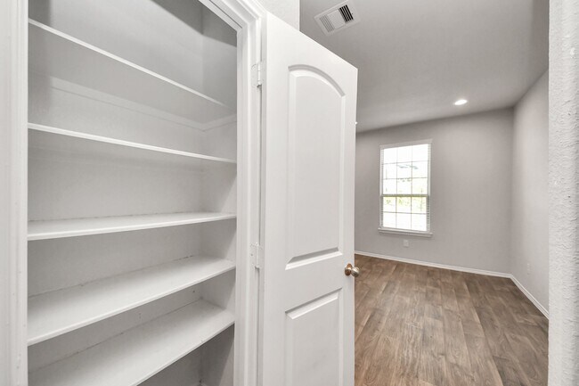 Building Photo - 21234 Bellaria Summit Trail