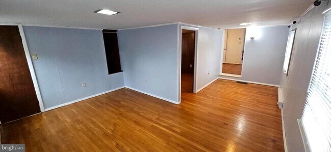 Building Photo - 1057 Foreman Ln