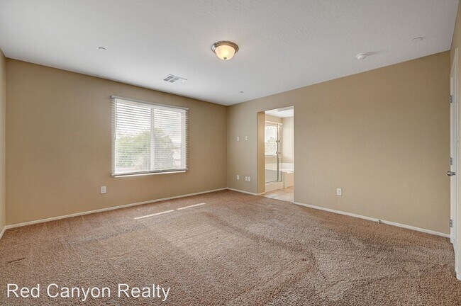 Building Photo - 5 br, 3 bath House - 3321 Nicki Cometa St