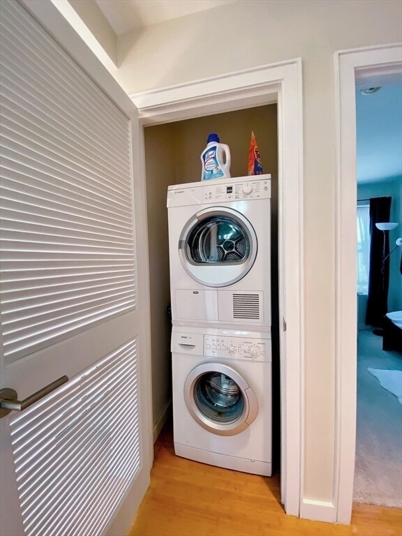 Building Photo - 120 Mountfort St