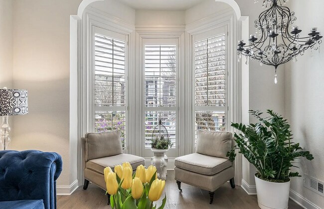 Building Photo - 2578 California St