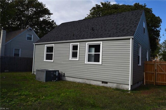 Building Photo - 3103 Dartmouth St