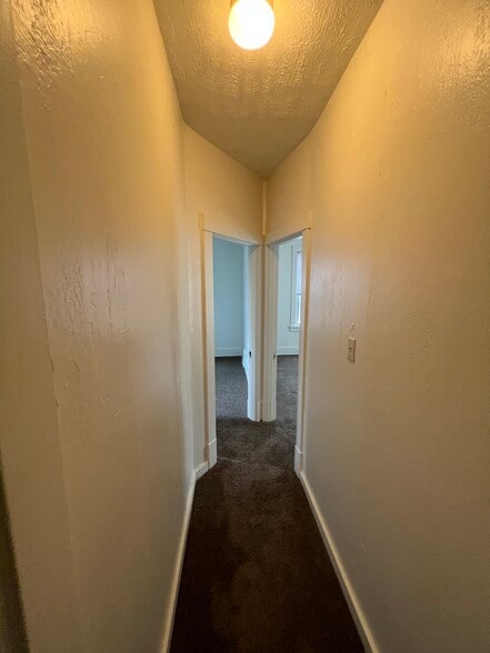 Building Photo - 904 Punta Gorda Ave