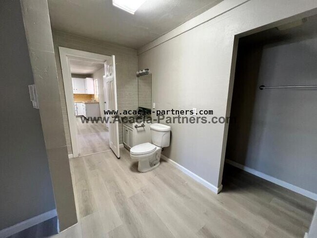 Building Photo - Four Bedroom Home in Silverbell Terrace
