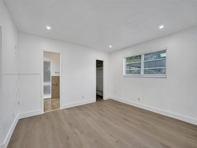 Building Photo - 5405 McKinley St