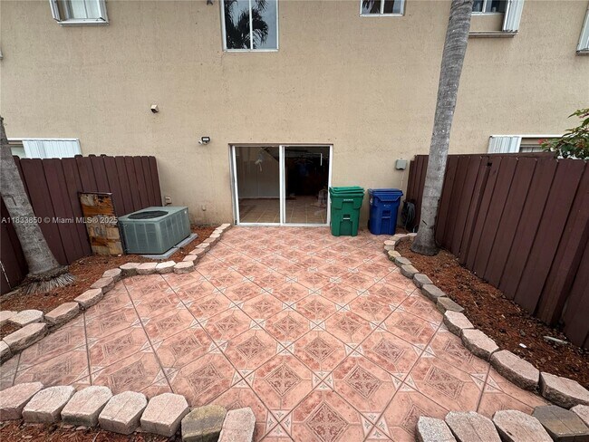 Building Photo - 14102 SW 176th Terr