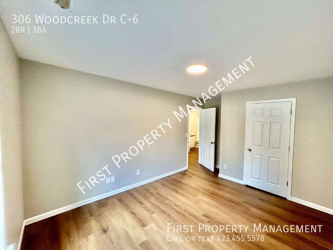 Building Photo - 306 6th St