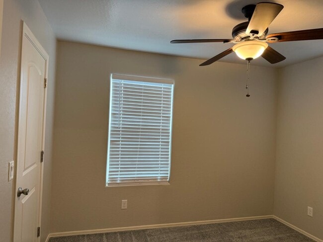 Building Photo - 16579 W Jenan Dr