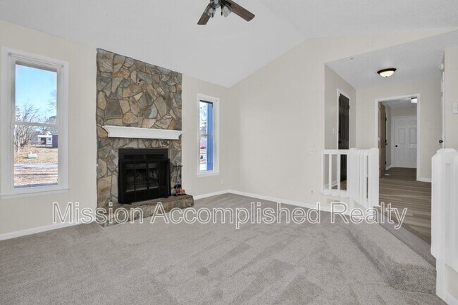 Building Photo - 7345 Pebblebrook Dr