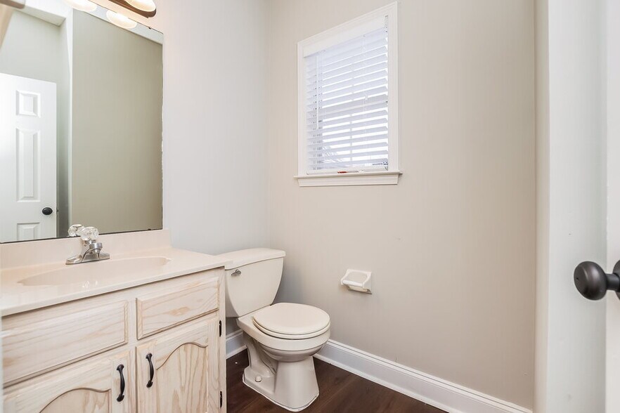 Building Photo - 757 Rain Dance Way