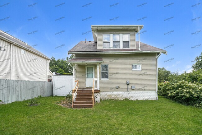 Building Photo - 12808 Kadel Ave