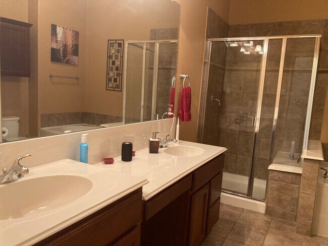 Building Photo - 3 Bed 2 Bath House For Lease in Frisco, Te...