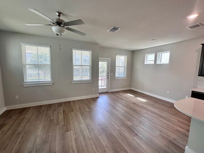 Building Photo - Modern 3-Bedroom, 2.5-Bathroom in Easton Park!