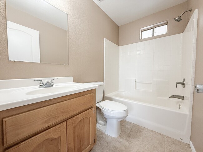 Building Photo - 9586 E 38th Pl