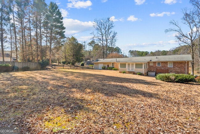 Building Photo - 4205 S Hurt Rd SW