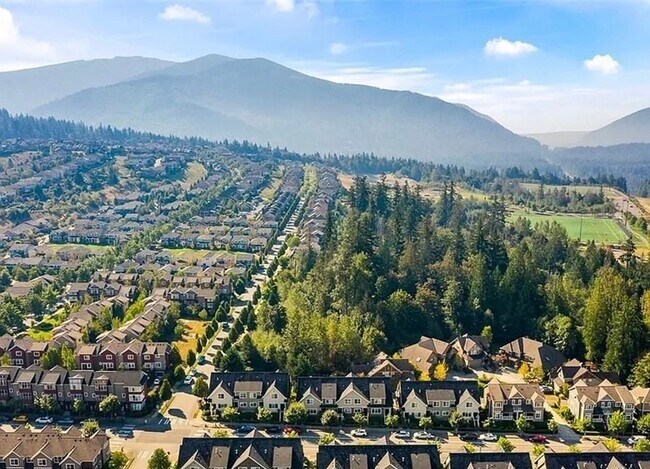 Building Photo - Issaquah Highlands