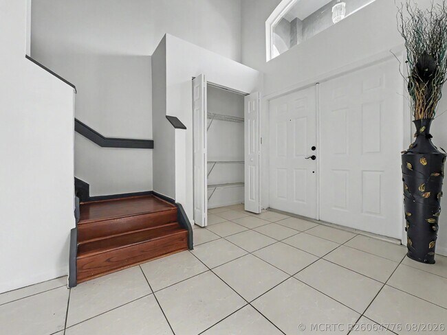 Building Photo - 10133 Brookville Ln