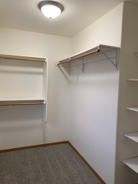 Building Photo - 481 E Mulchatna Dr