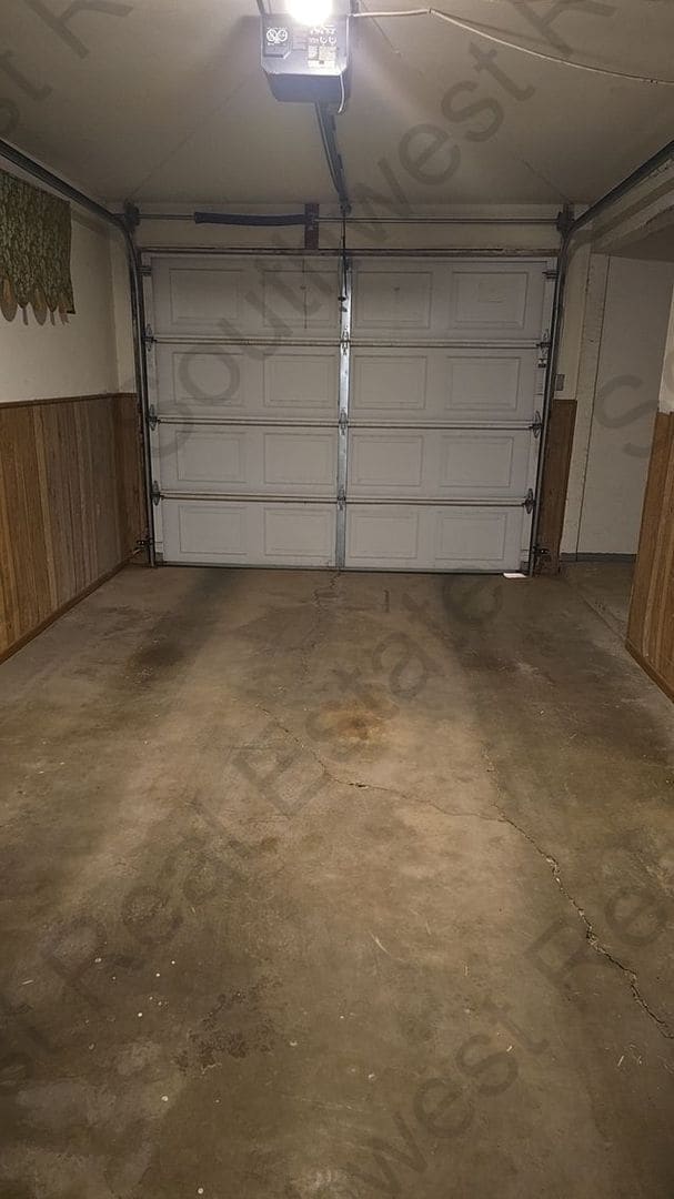 Building Photo - charming 3 bedroom 1 bath home.