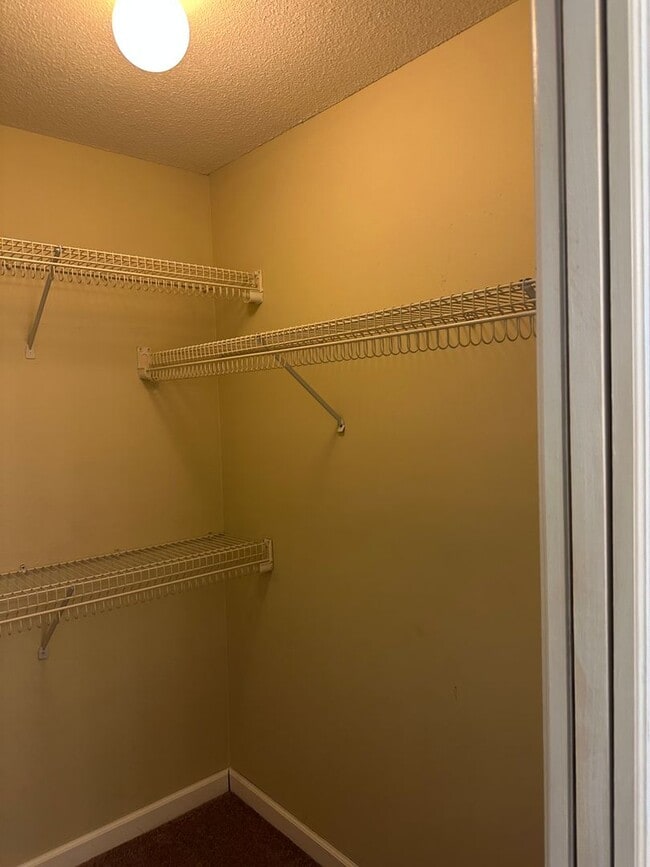 Building Photo - 4075 Chadwyck Dr