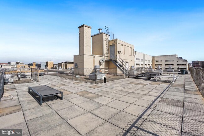 Building Photo - 2401 H St NW