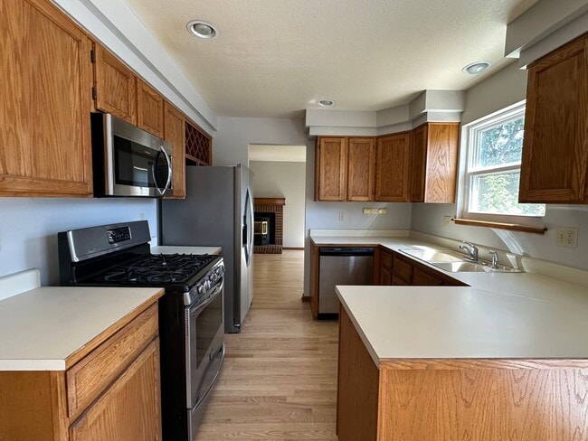 Building Photo - 10606 Kipling Way