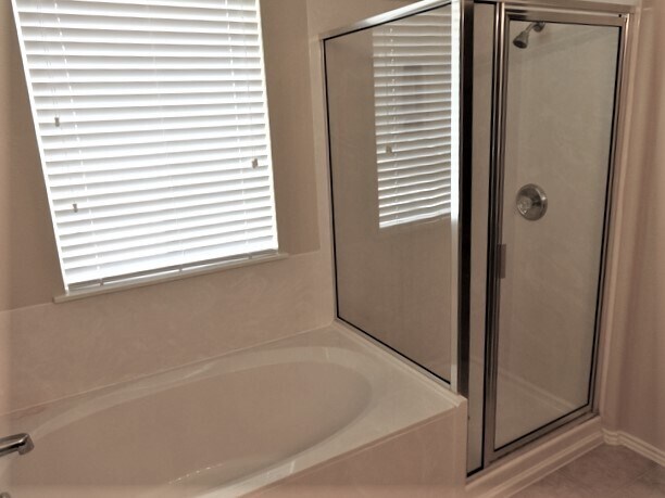 Building Photo - 13329 High Sierra St