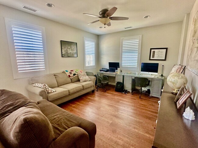Building Photo - Corner lot Executive home near everything!