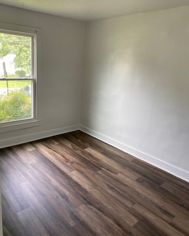 large bedroom 2 - 5135 Fay Ave