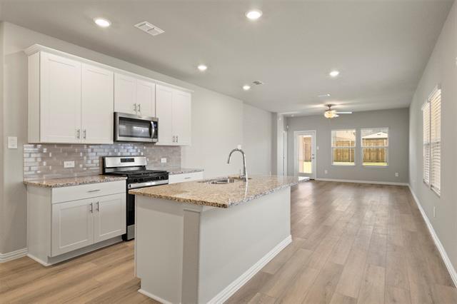 Building Photo - 617 McKenna Dr