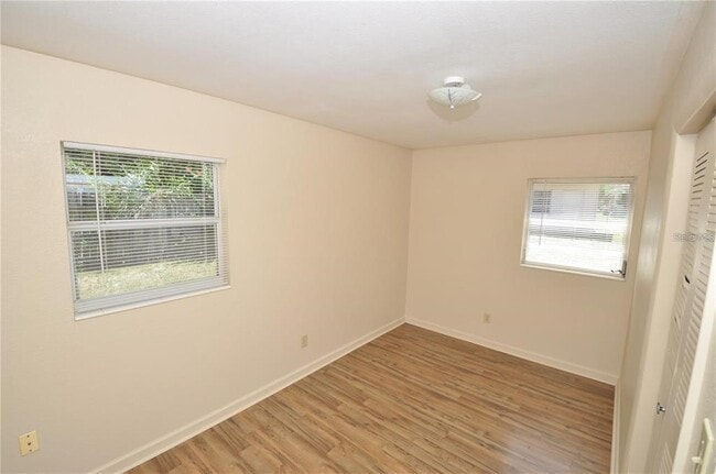 Building Photo - 5940 Hilltop Ln E