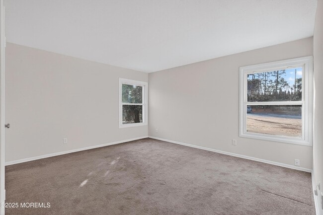 Building Photo - 2137 8th Ave