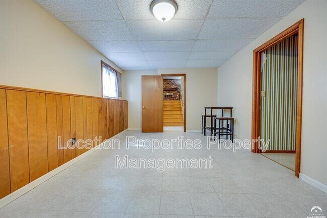 Building Photo - 3421 W 10th Pl