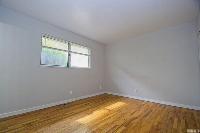 Building Photo - 3310 Probasco Way