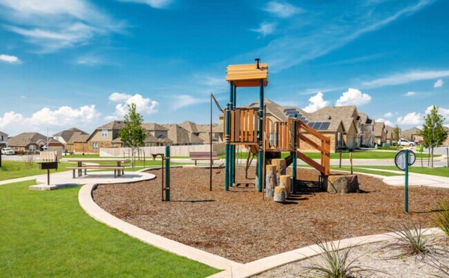 Building Photo - 10215 High Noon Dr