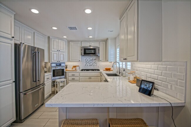 Building Photo - BEAUTIFULLY REMODELED, HIGH-END REDONDO HILLS HOME W/ AMAZING GREAT ROOM LIVING SPACE, 2 BALCONIE...
